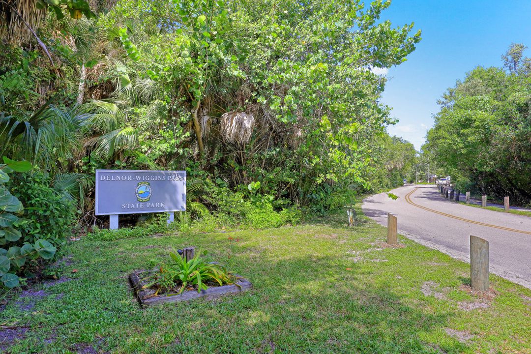 1 Bluebill Ave #703, Naples, FL 34108