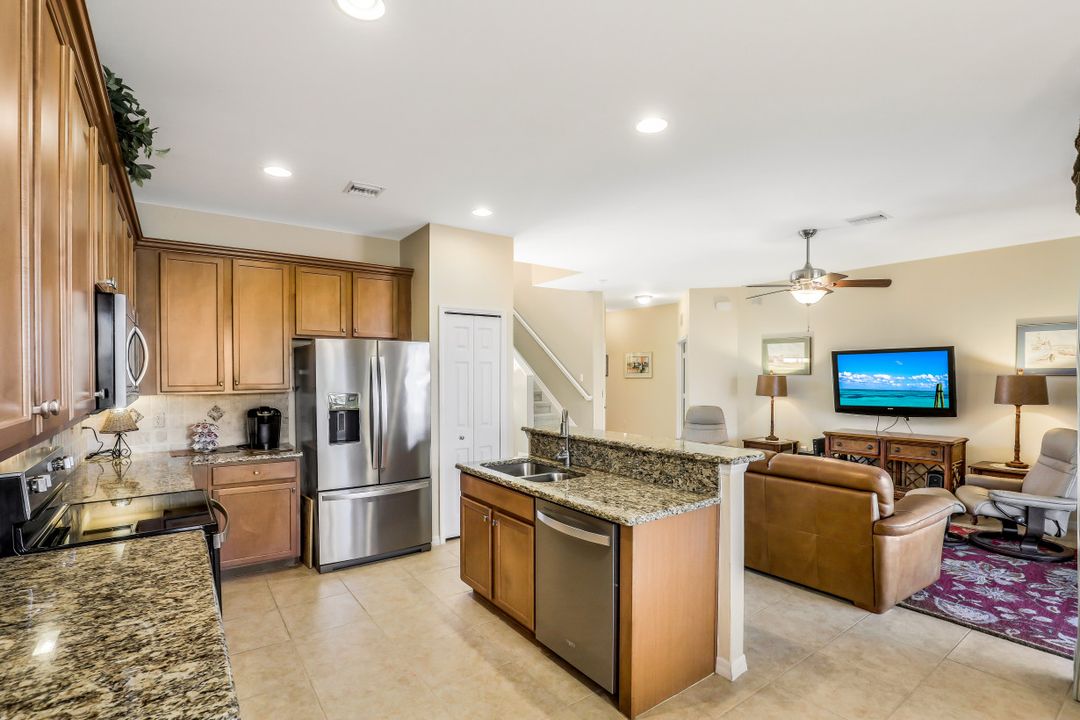 8609 Sumner Ave, Fort Myers, FL 33908