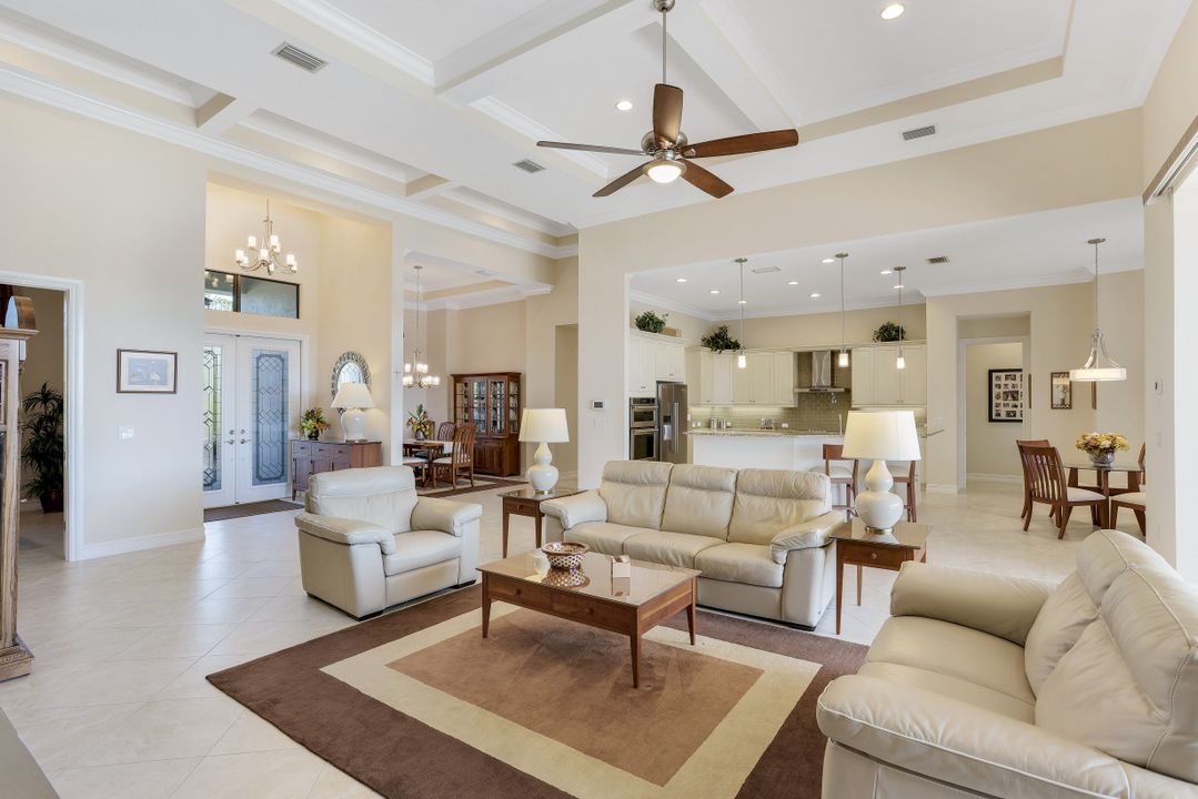 9225 Esplanade Blvd, Naples, FL 34119