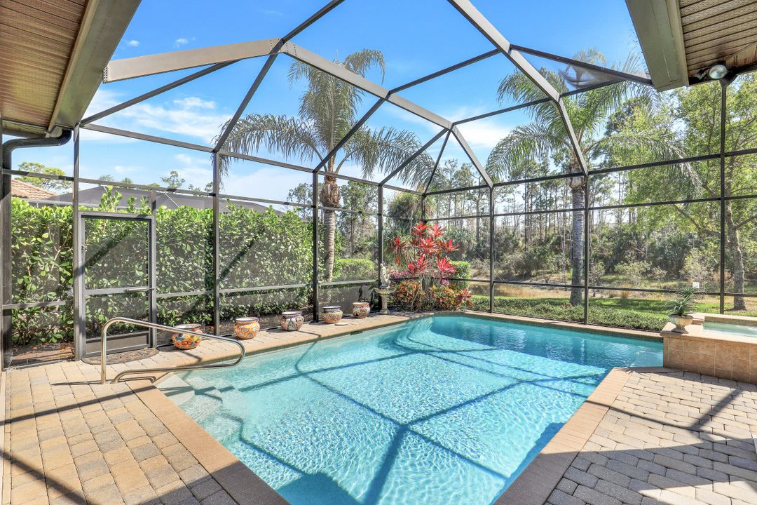 7327 Acorn Way, Naples, FL 34119