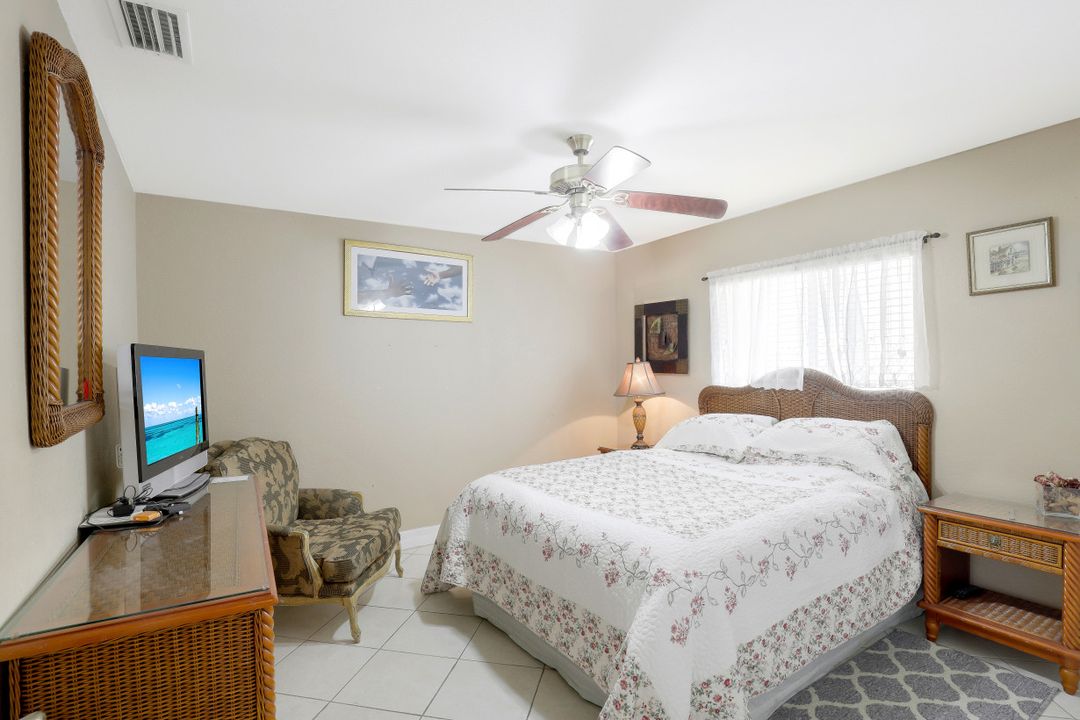 415 SE 17th St, Cape Coral, FL 33990