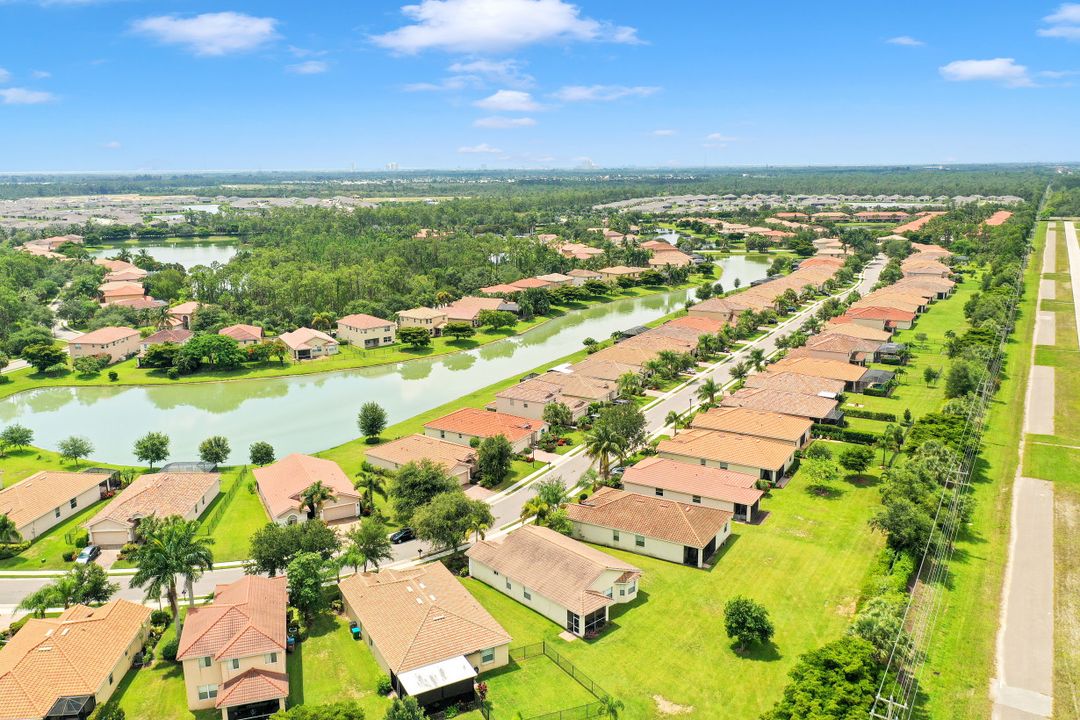 3560 Dandolo Cir, Cape Coral, FL 33909