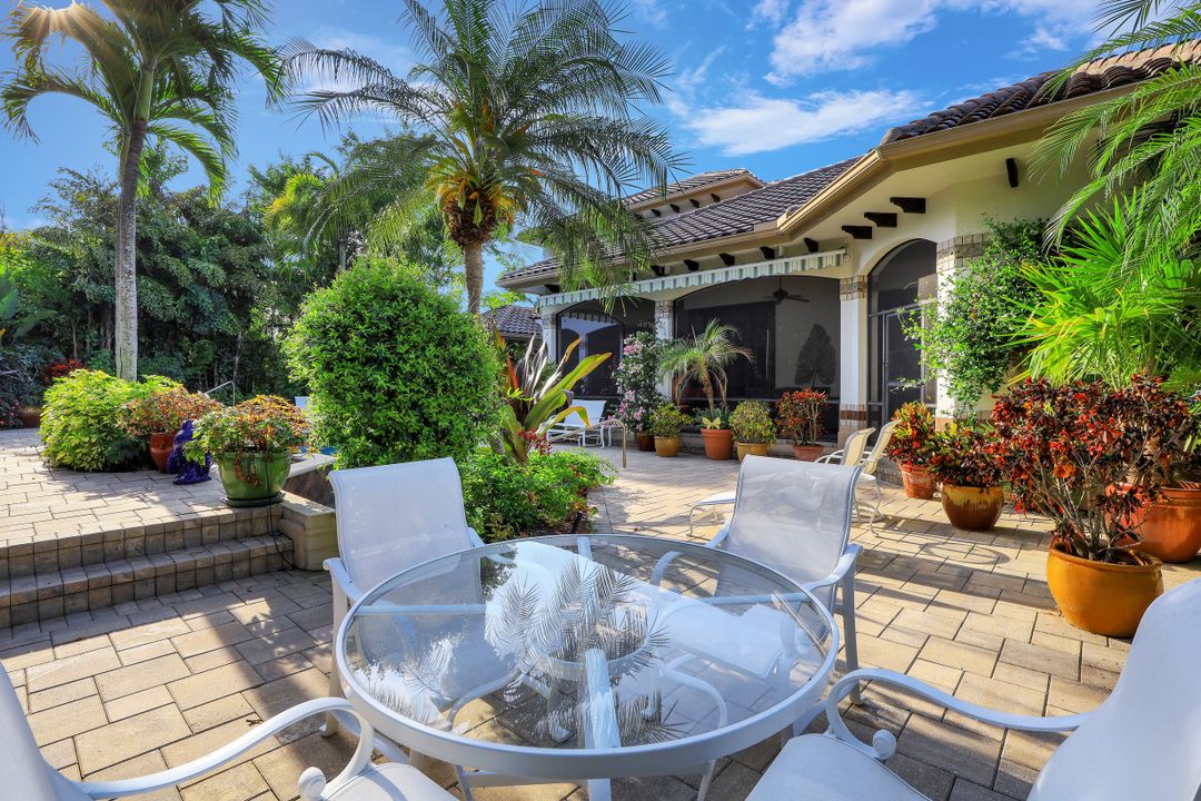 510 Anchor Rode Dr, Naples, FL 34103