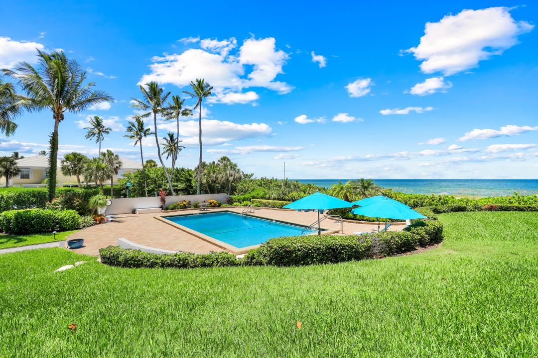 2701 Gulf Shore Blvd N, Villa #3, Naples, FL 34103