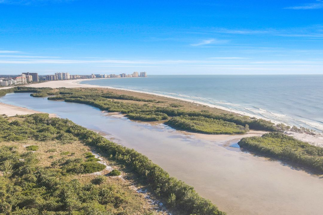 121 Wild Cherry Ln, Marco Island, FL 34145