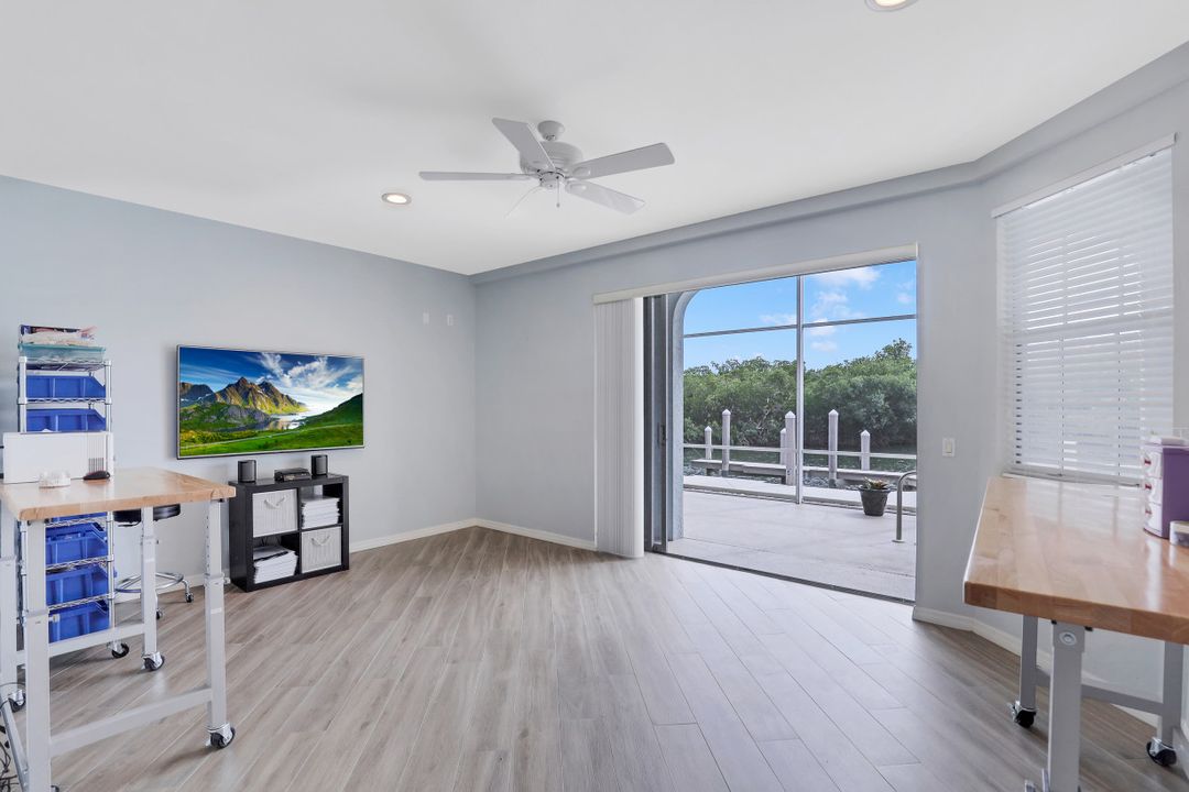 450 Spinnaker Dr, Marco Island, FL 34145