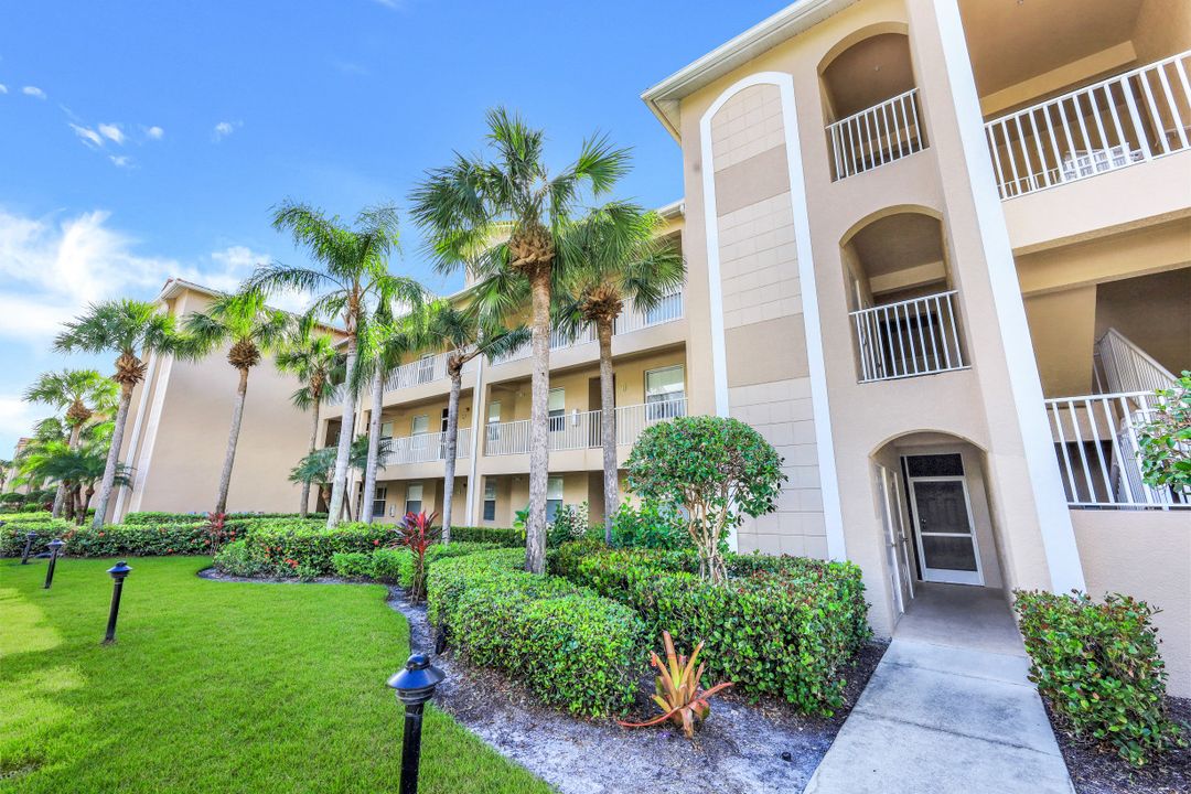 2720 Cypress Trace Cir #2915, Naples, FL 34119
