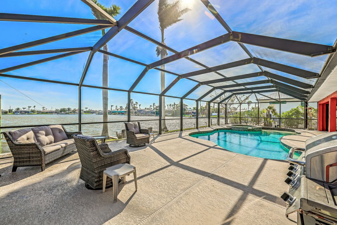 508 Cape Coral Pkwy W, Cape Coral, FL 33914