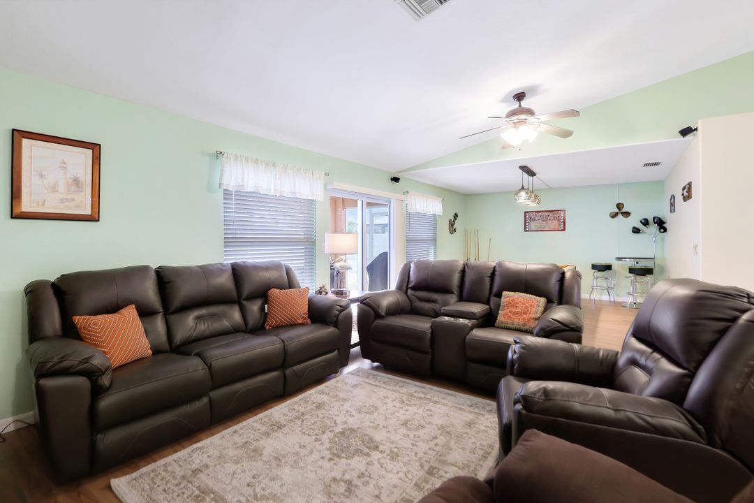 1422 SE 31st Terrace, Cape Coral, FL 33904