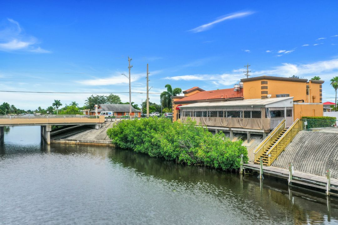 1217 Del Prado Blvd S, Cape Coral, FL 33990
