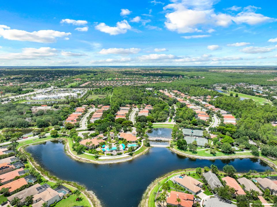 1794 Ribbon Fan Ln, Naples, FL 34119