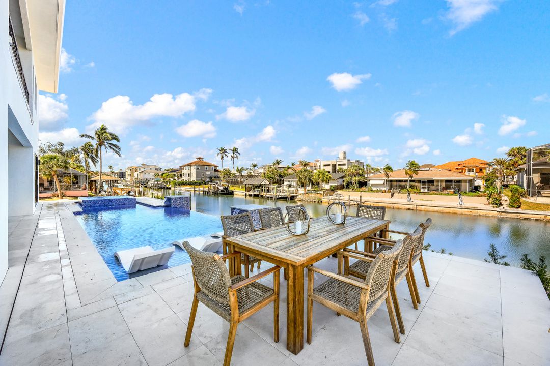 469 Germain Ave, Naples, FL 34108