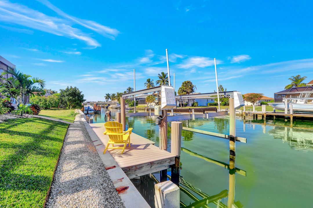 1640 Almeria Ct, Marco Island, FL 34145