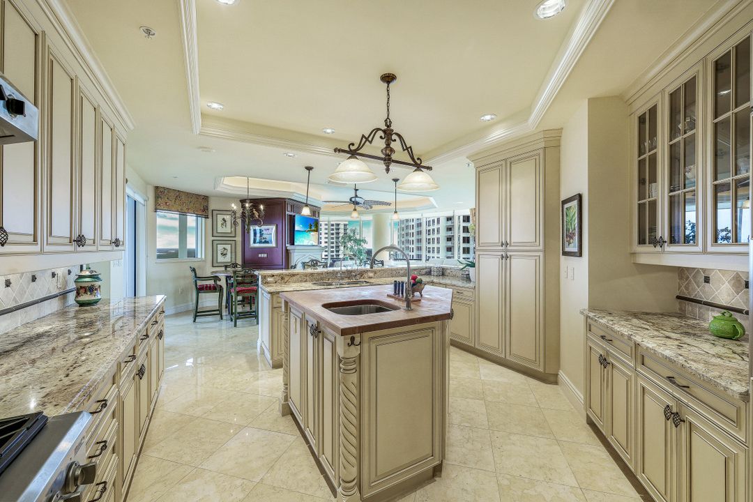 4931 Bonita Bay Blvd #1203, Bonita Springs, FL 34134