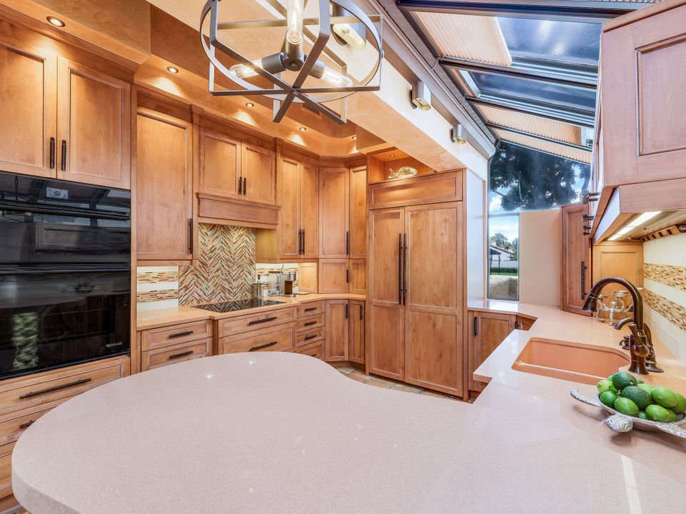 5850 Pelican Bay Blvd, Naples, FL 34108