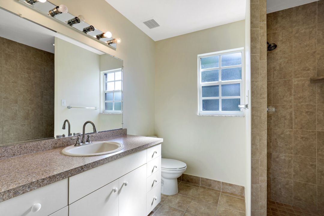 3880 Bennett Ln, Bonita Springs, FL 34134