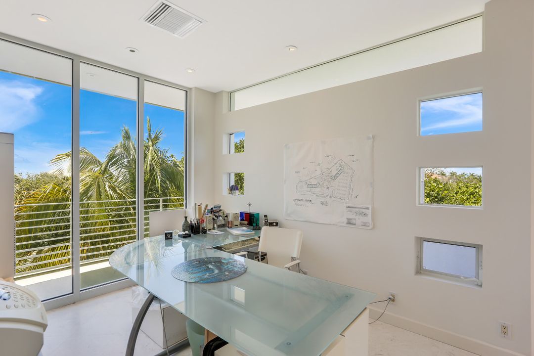 795 Waterside Dr, Marco Island, FL 34145