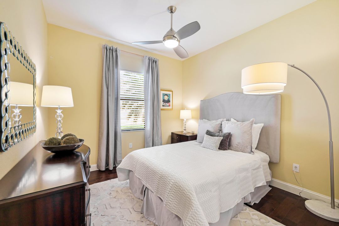 6344 Serano Way, Naples, FL 34113