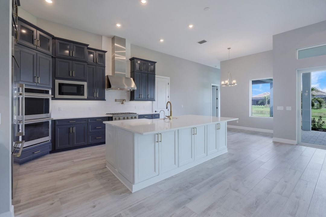 11430 Canal Grande Dr, Fort Myers, FL 33913