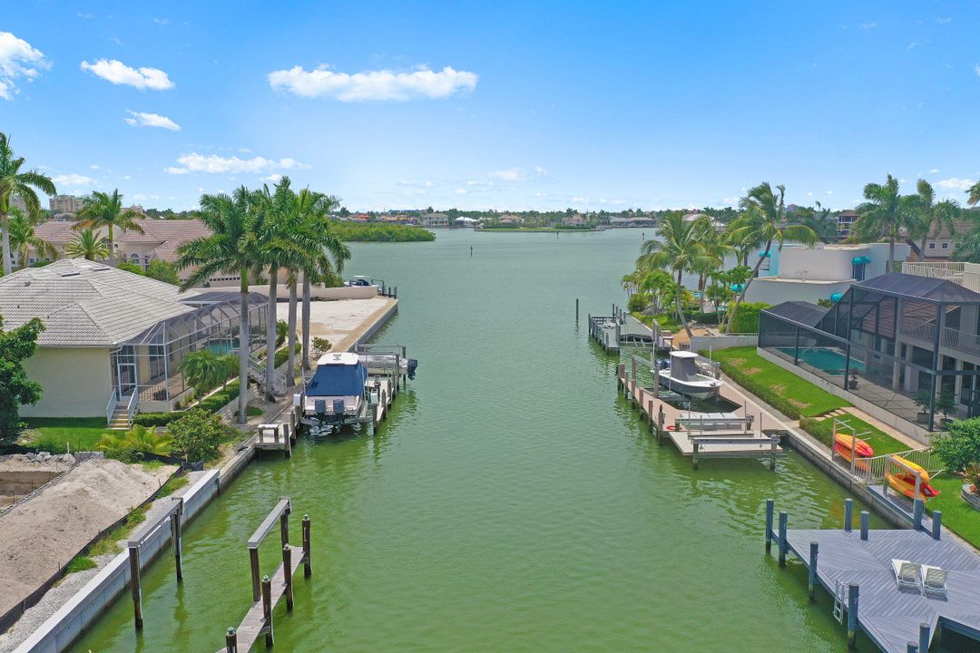 470 Maunder Ct, Marco Island, FL 34145