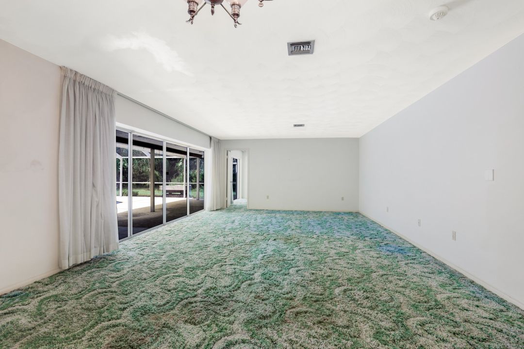 27126 Rue De Paix, Bonita Springs, FL 34135