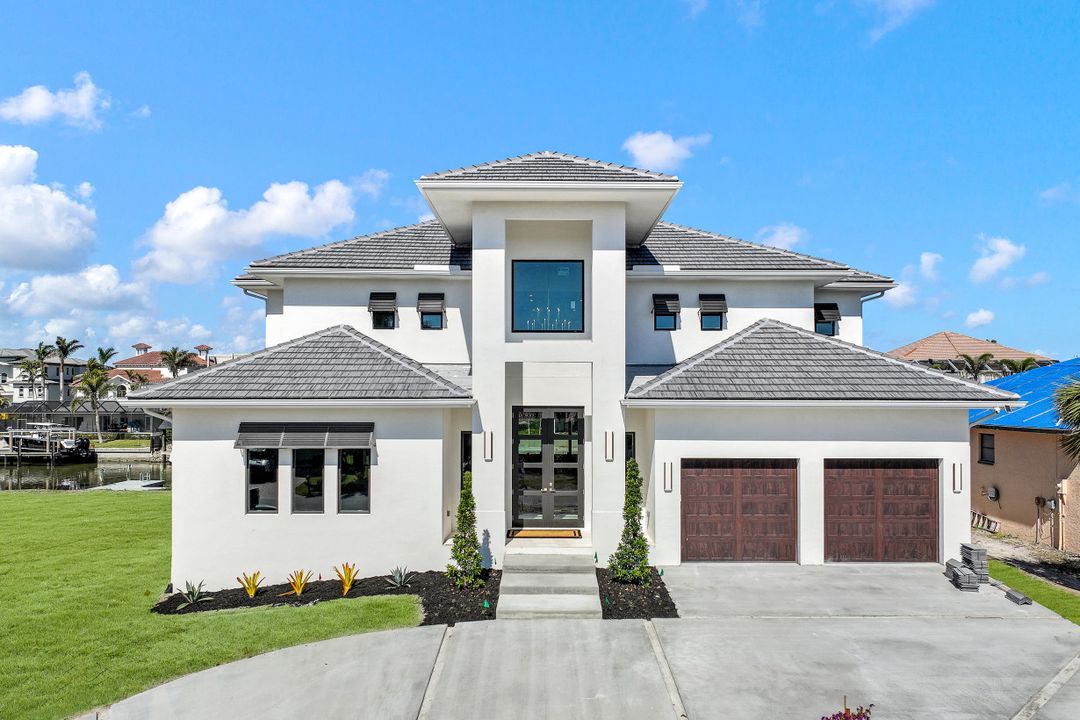 469 Germain Ave, Naples, FL 34108