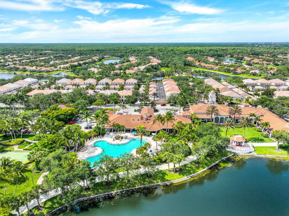 4420 Prescott Ln, Naples, FL 34119