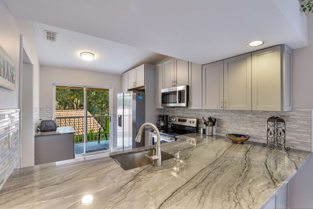 2348 Hidden Lake Dr #702, Naples, FL 34112