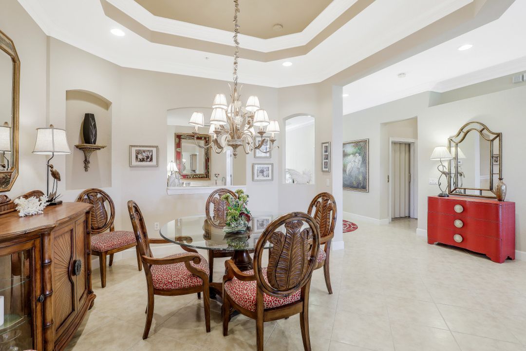 9201 Quartz Ln #202, Naples, FL 34120