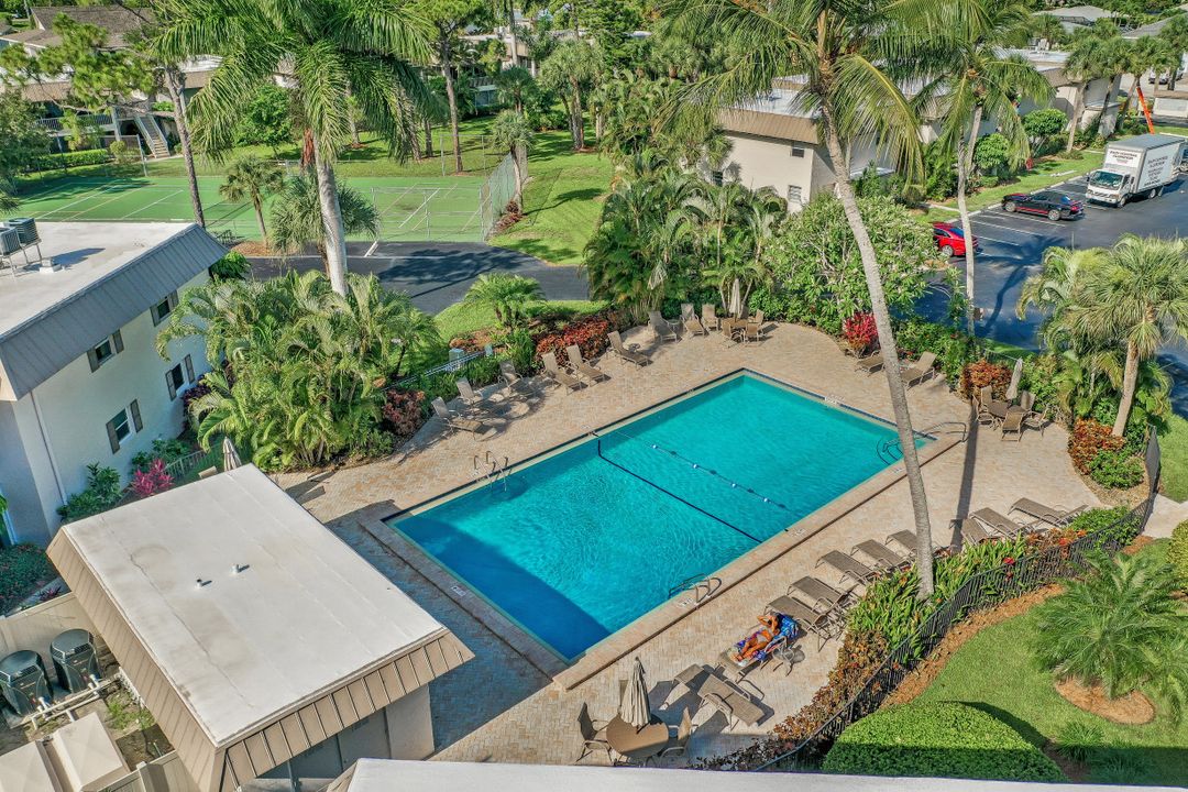 1549 Sandpiper St #92, Naples, FL 34102