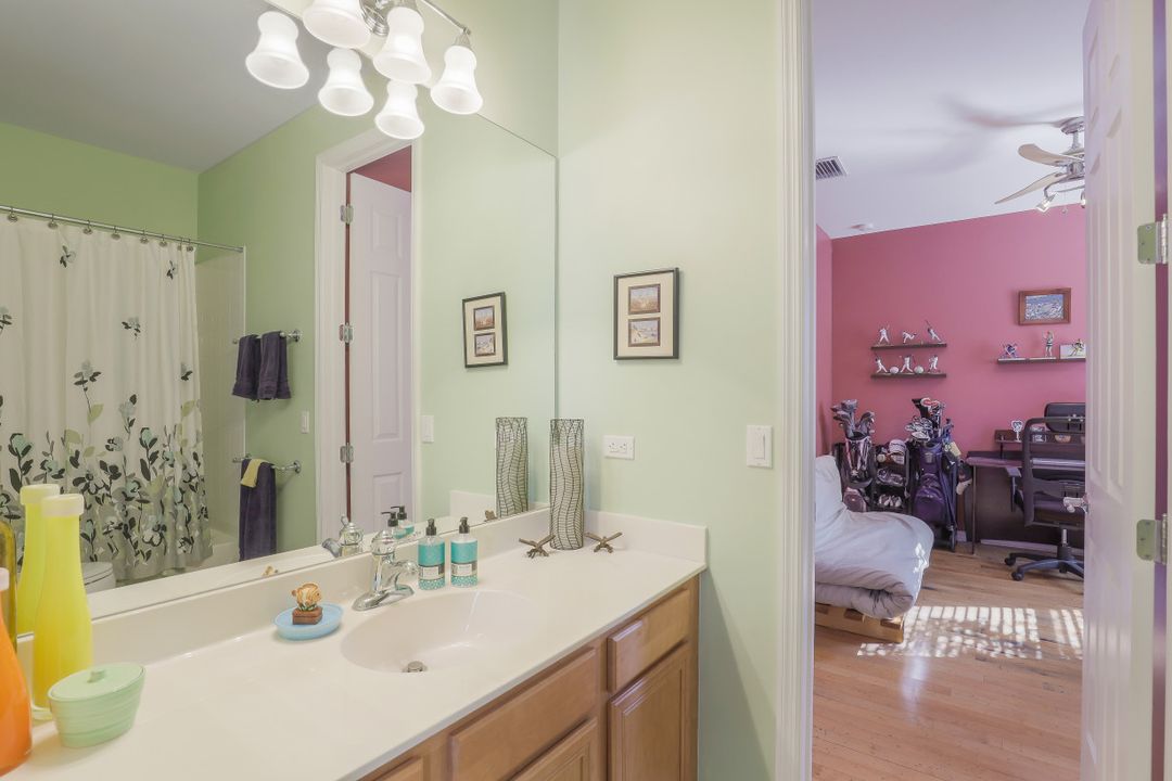 2065 Mandarin Ln, Naples, FL 34120