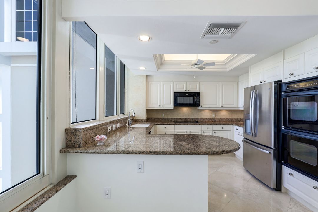 7117 Pelican Bay Blvd #1603, Naples, FL 34108