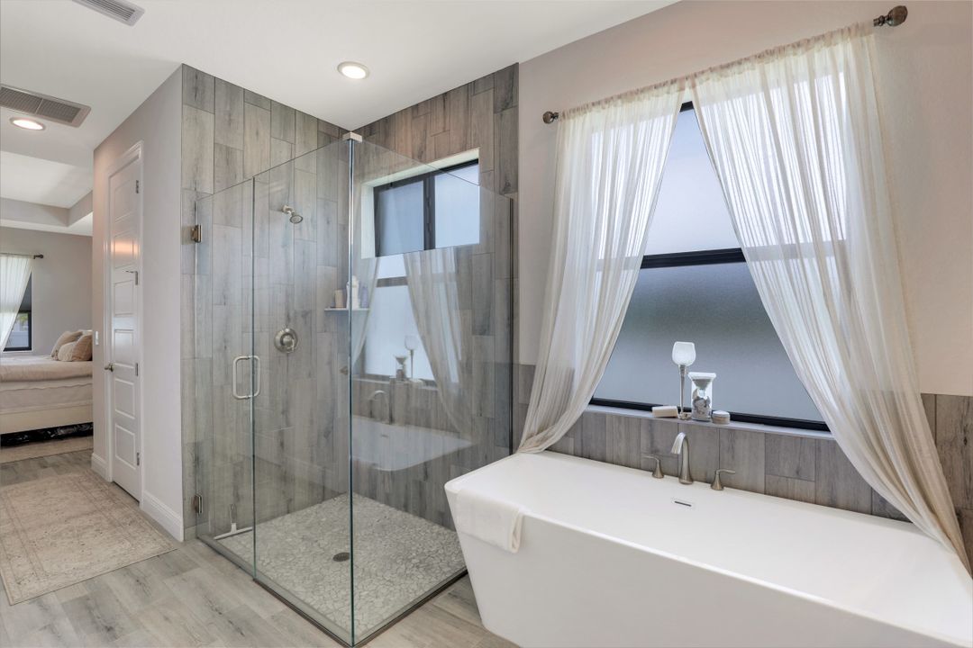 342 SW 28th Ave, Cape Coral, FL 33991