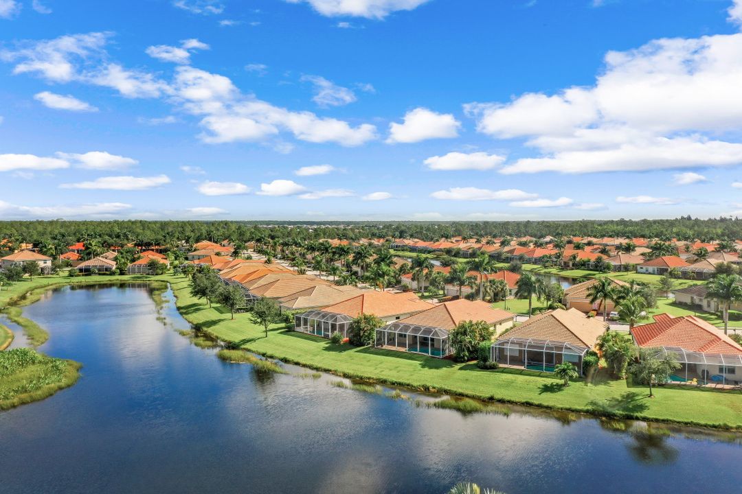 14559 Grapevine Dr, Naples, FL 34114