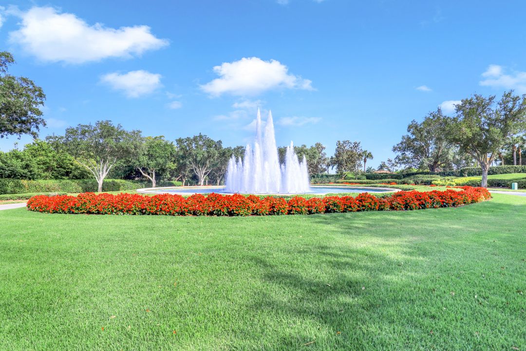 1247 Egrets Landing #201, Naples, FL 34108