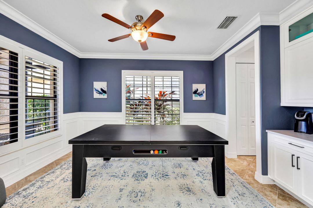 2739 Cinnamon Bay Cir, Naples, FL 34119