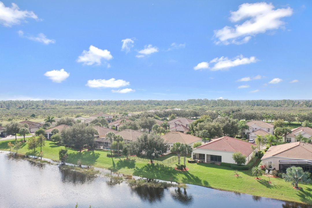 2058 Mandarin Ln, Naples, FL 34120