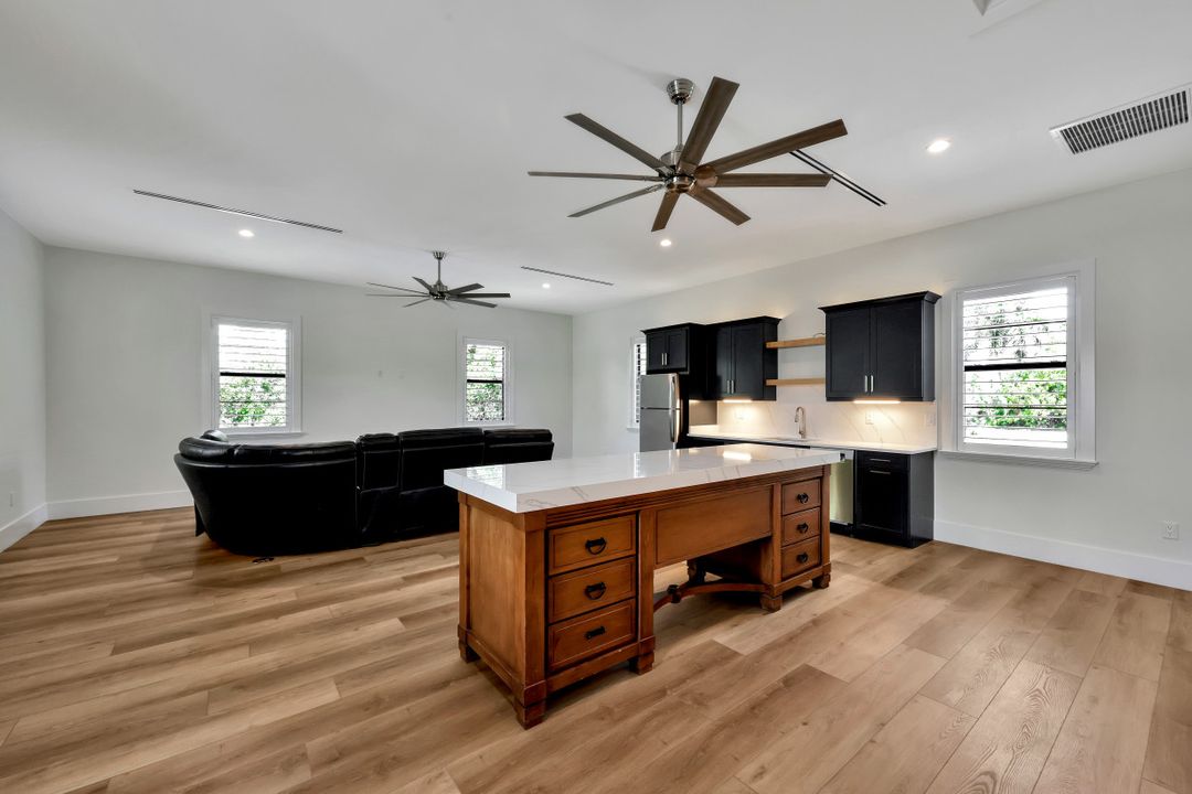 1385 Alcazar Ave, Fort Myers, FL 33901