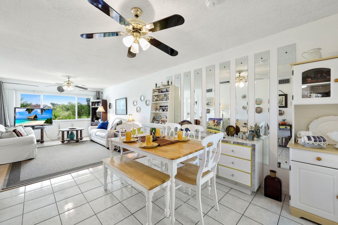 1010 Manatee Rd #B201, Naples, FL 34114