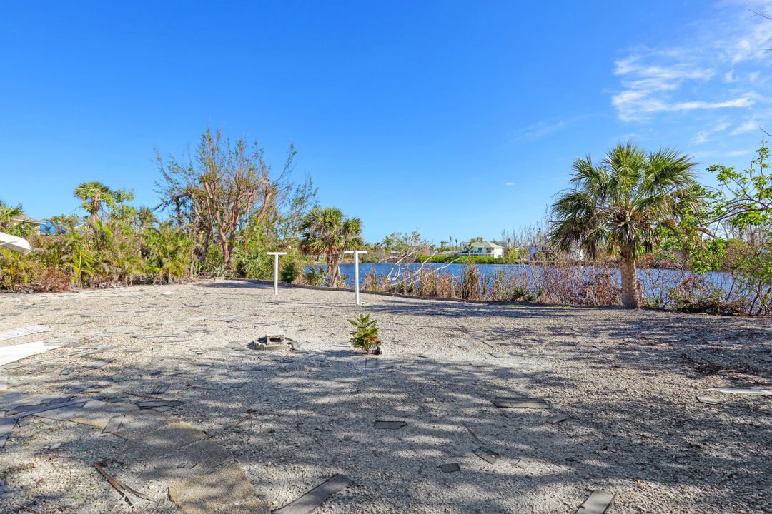 1977 Roseate Ln, Sanibel, FL 33957