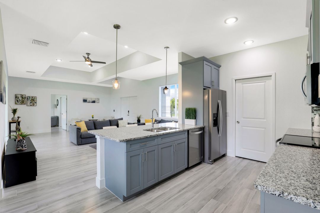 853 SW 13th St, Cape Coral, FL 33991