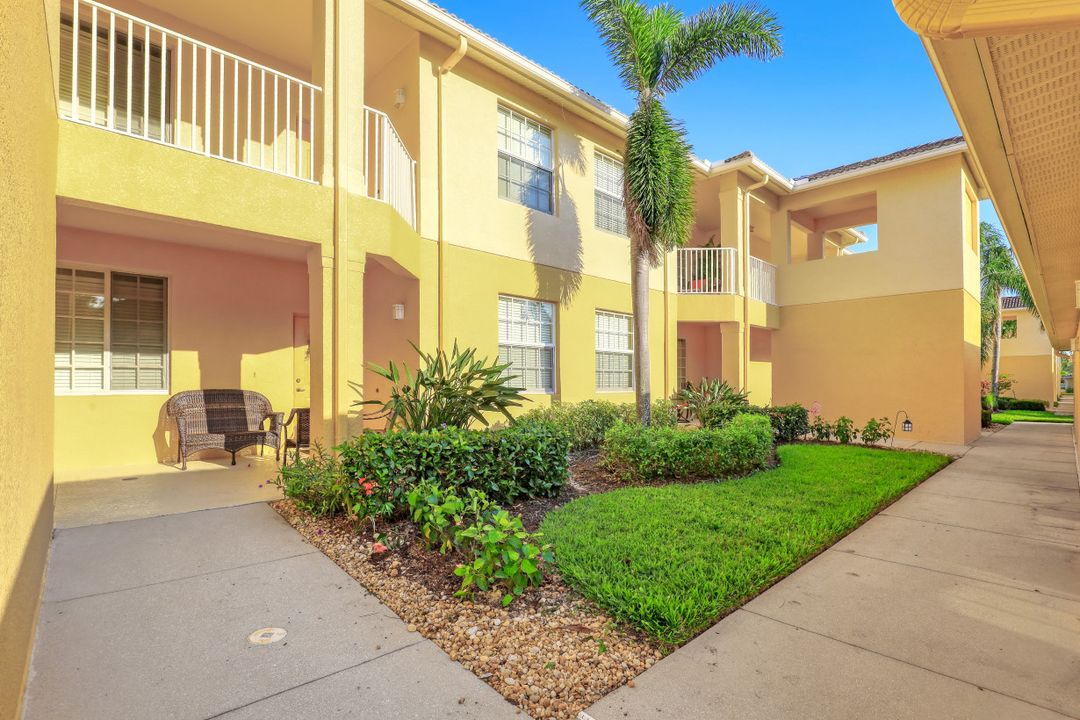 19421 Cromwell Ct #202, Fort Myers, FL 33912