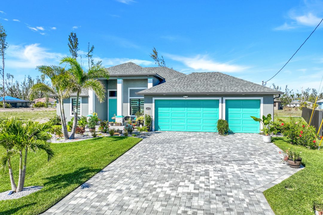 1833 SW 11th Terrace, Cape Coral, FL 33991