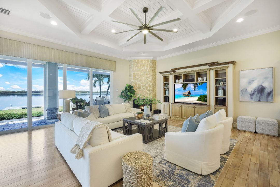 9337 Granite Ct, Naples, FL 34120