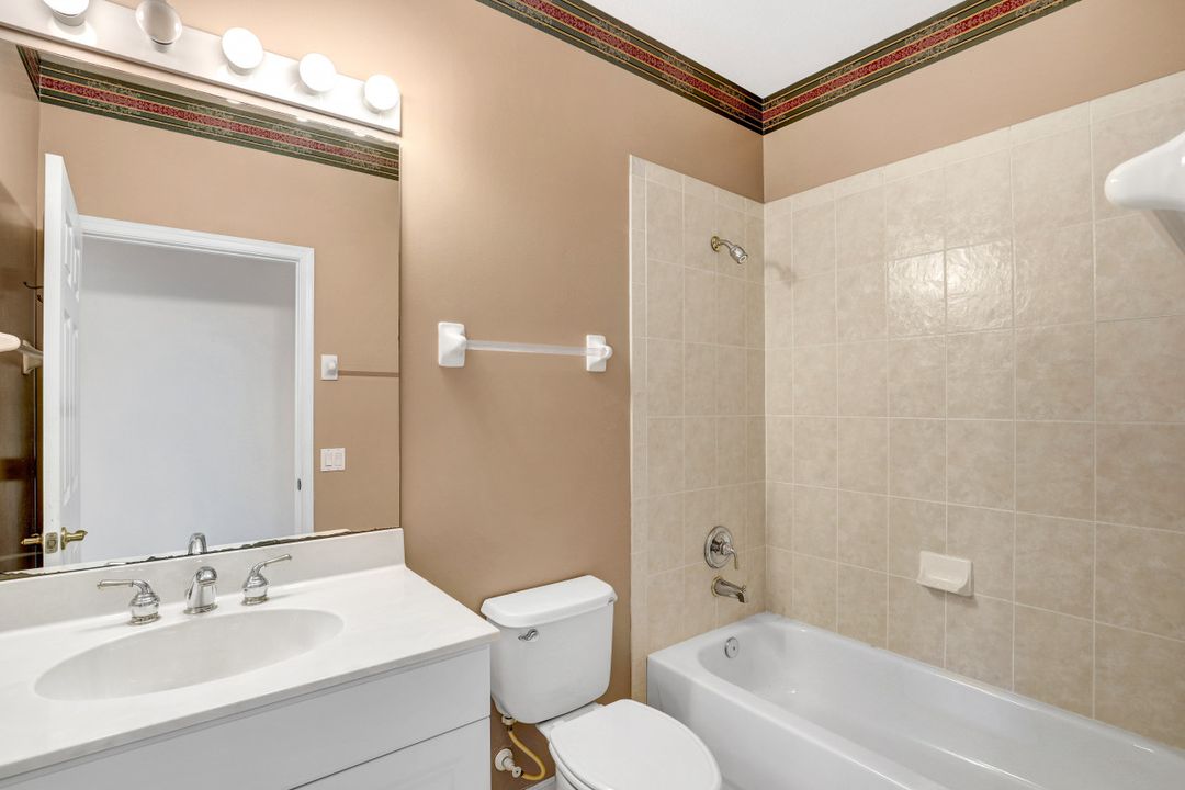 23041 Rosedale Dr APT 202, Bonita Springs, FL 34135