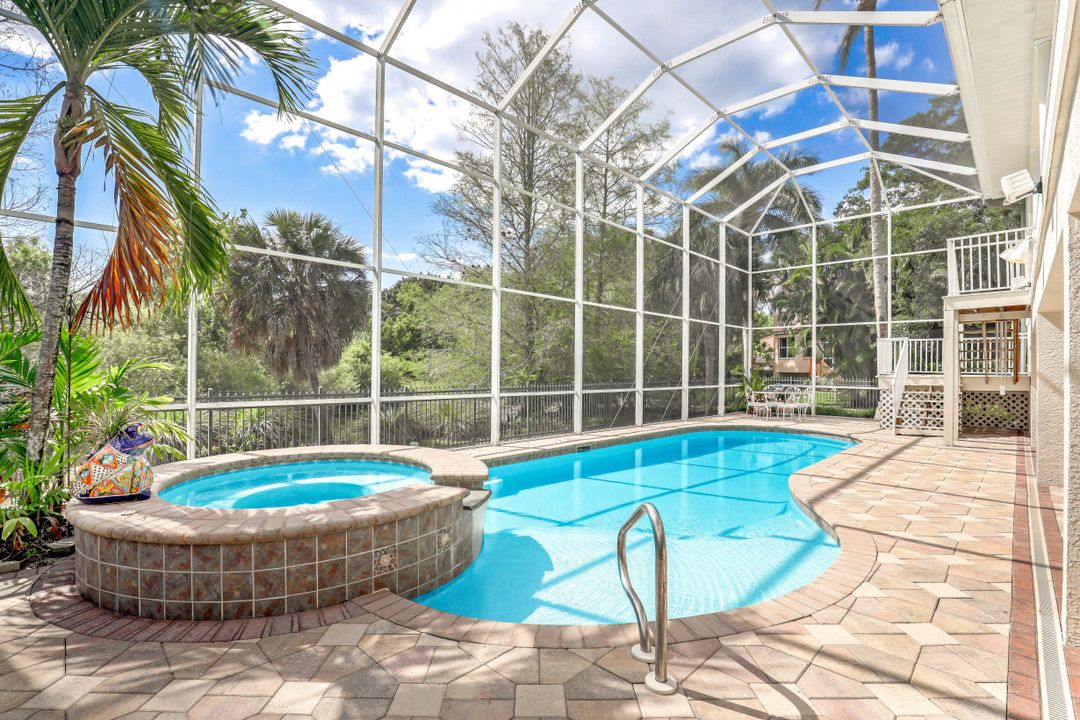 27070 Driftwood Dr, Bonita Springs, FL 34135
