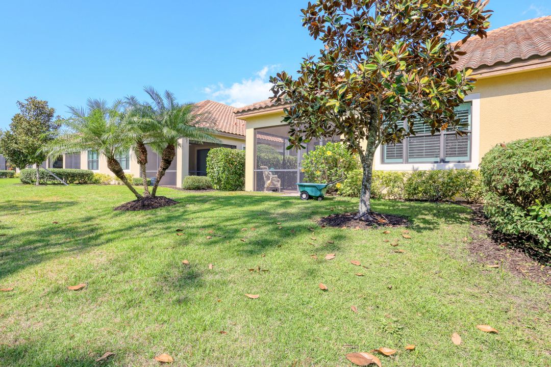 9129 Isla Bella Cir, Bonita Springs, FL 34135
