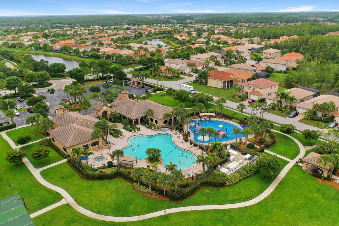 10119 Mimosa Silk Dr, Fort Myers, FL 33913