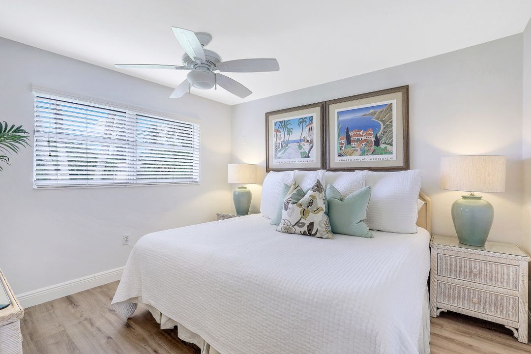 580 105th Ave N, Naples, FL 34108