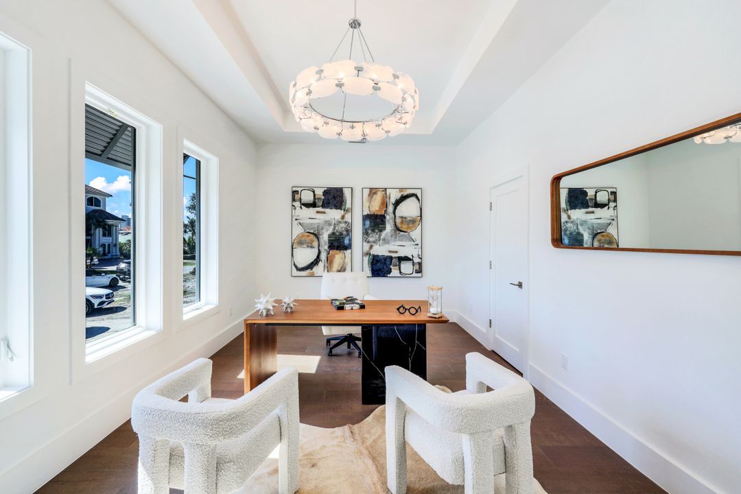 469 Germain Ave, Naples, FL 34108